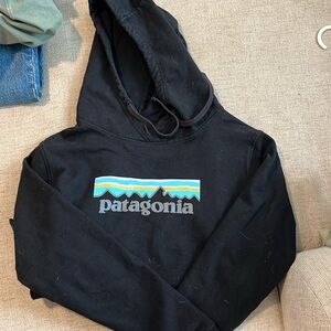 Patagonia black hoodie